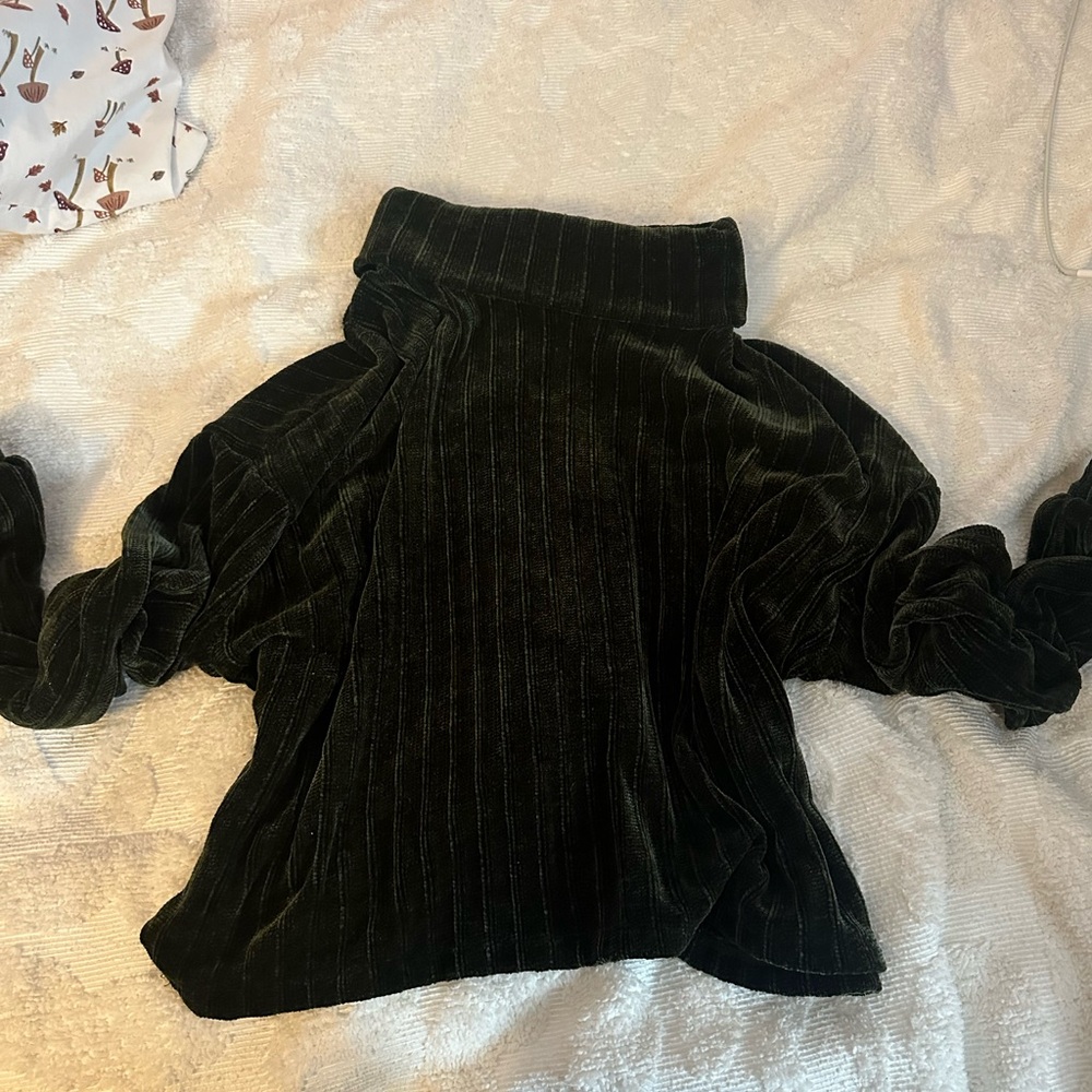 Women's Ribbed Dark green Turtleneck Sweater